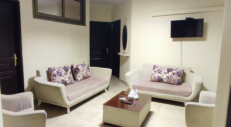 اجاره روزانه آپارتمان چهارخوابه مهرگان شمال تبریز