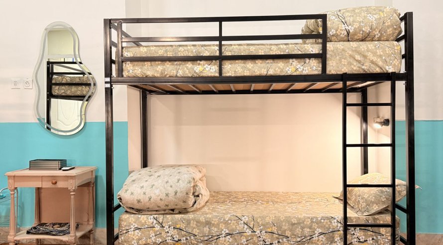 بوم گردی الف - واحد استاد گلشیری