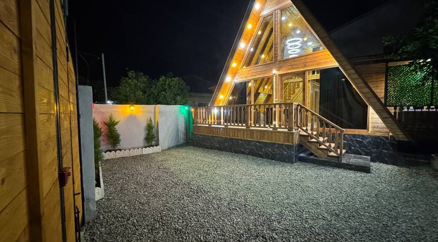 کلبه جکوزی دار دوبلکس دوخوابه سوئیسی طاهر سرا