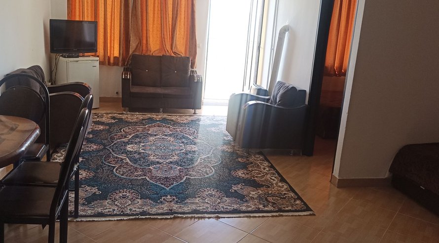 اجاره روزانه آپارتمان یک خوابه پرسپولیس واحد 3 سرعین