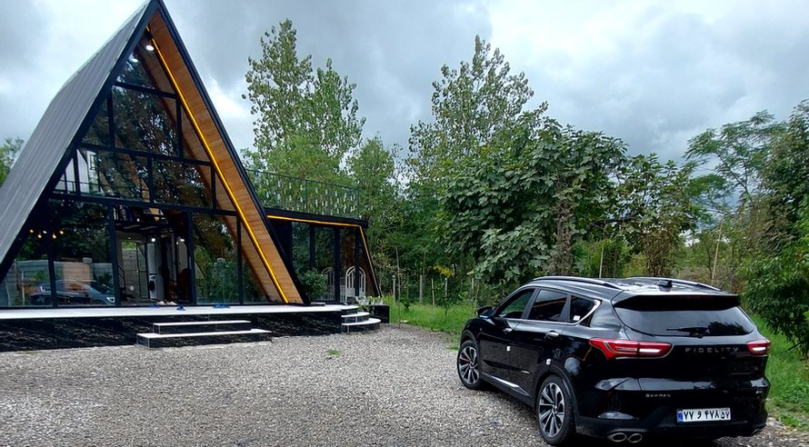 کلبه دوخوابه سوئیسی رویایی