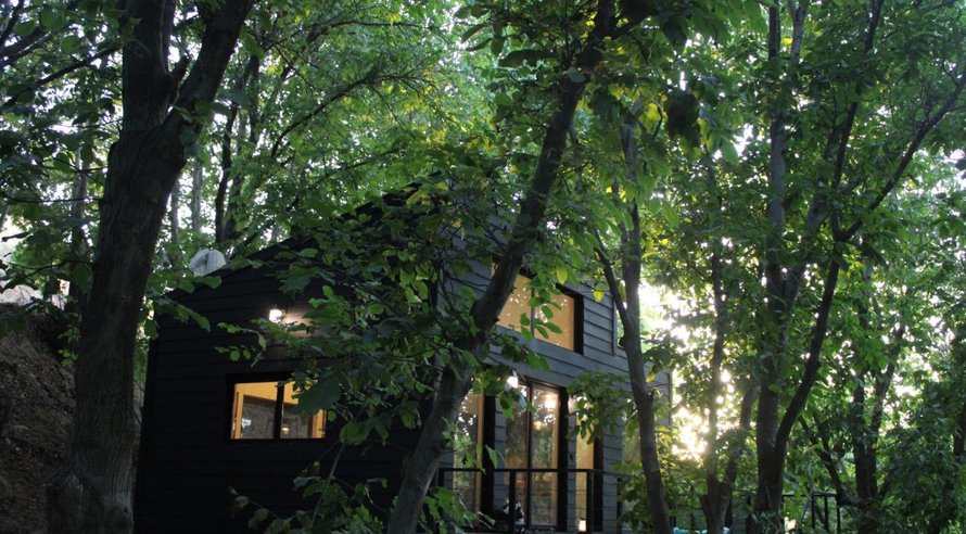 کلبه دوخوابه جنگلی تیکال