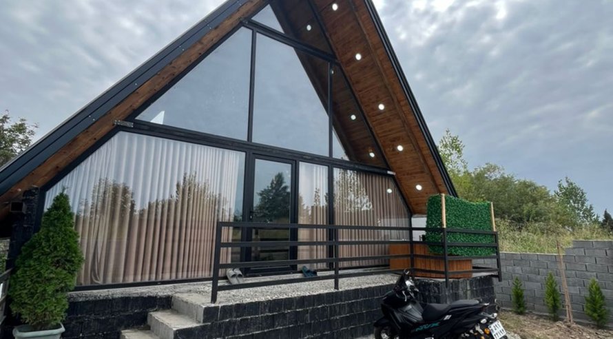 کلبه دوخوابه دوبلکس چوبی هاوراز