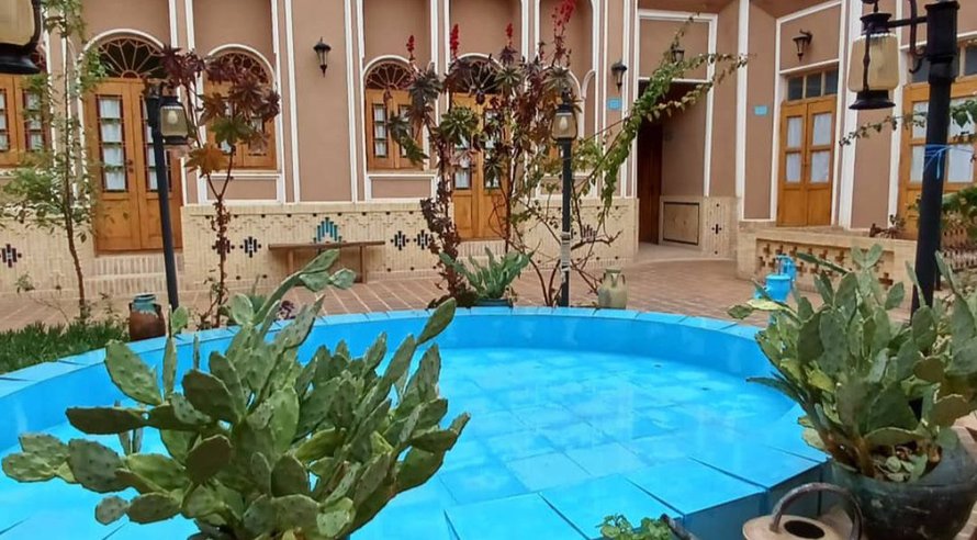 اقامتگاه سنتی آلما - واحد سه تخته 3