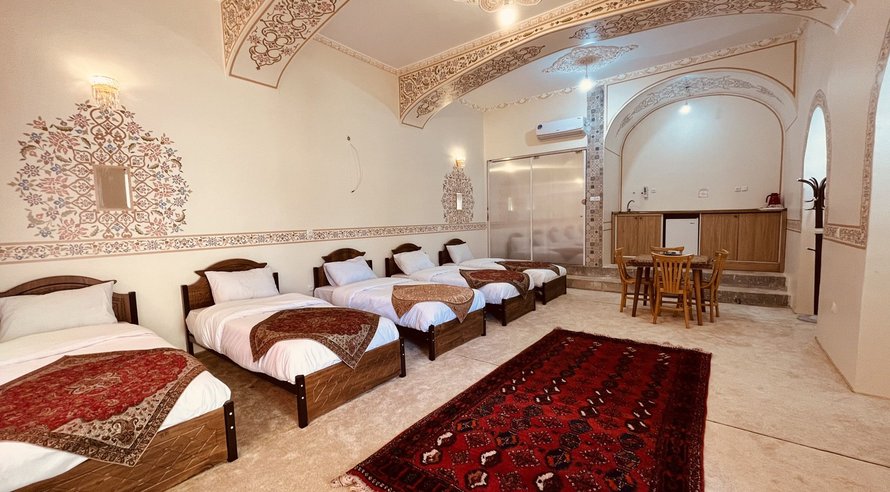 اجاره بوم گردی عمارت ماهور - واحد پنج تخته عالی قاپو اصفهان
