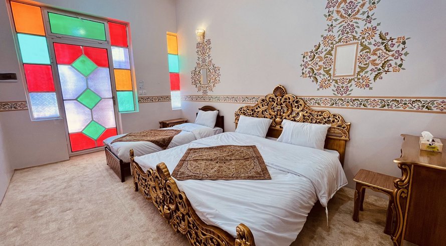 اجاره بوم گردی عمارت ماهور - واحد سه تخته چهارباغ اصفهان