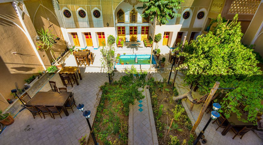 اقامتگاه سنتی یاس اصفهان واحد همیشه بهار