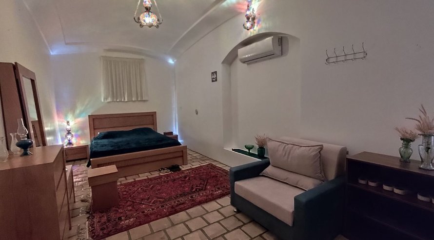 بوم گردی خانم تاج - اتاق گندم