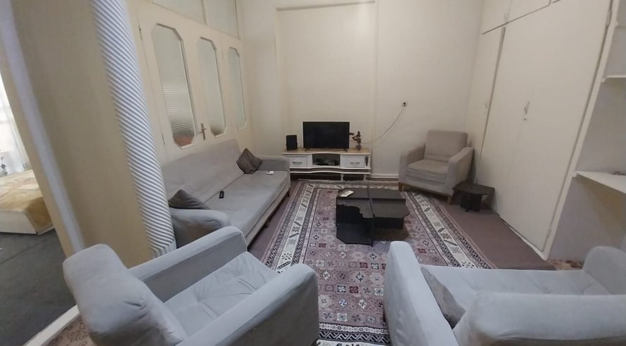 اجاره روزانه آپارتمان یک خوابه سعدی واحد ۲ جلال ال احمد تهران