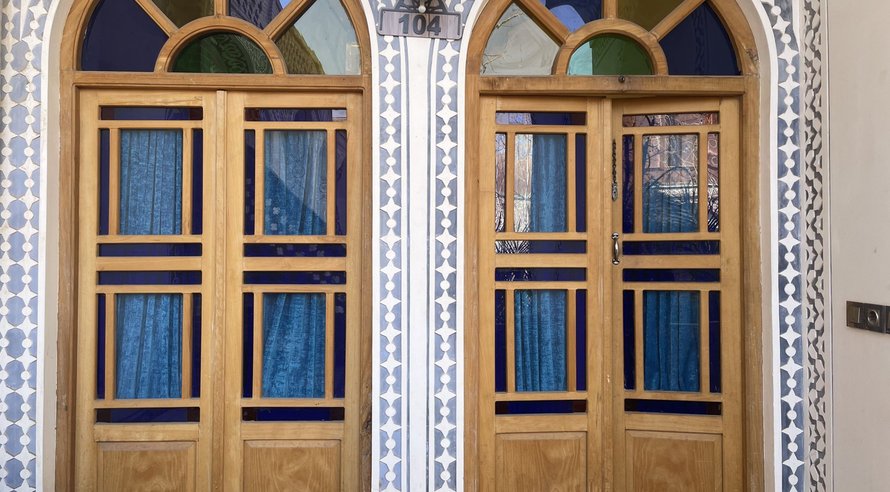 خادمی - اتاق ۱۰۴