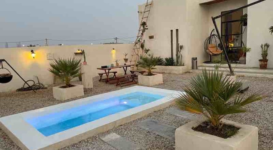 بوم گردی دوخوابه استخردار زلال