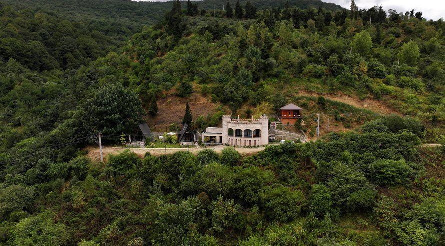 کلبه یک خوابه سوئیسی اوپه واحد جکوزی دار میانا