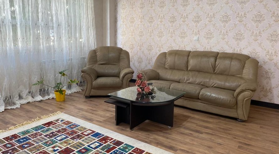 اجاره روزانه آپارتمان سه خوابه خانه مانلی همدان