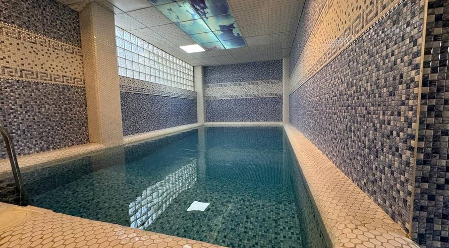 اجاره ویلا چهارخوابه استخردار آبگرم بهارستان شرقی سرخرود