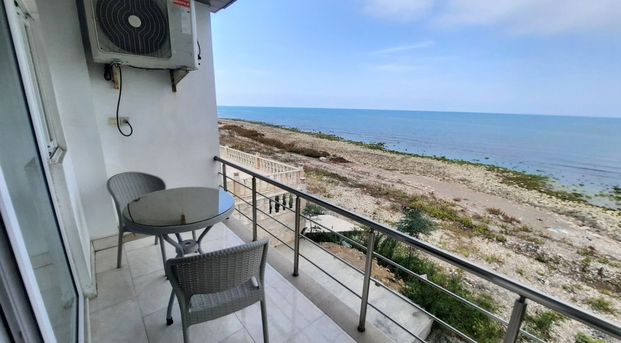 آپارتمان دوخوابه ساحلی امید واحد 1