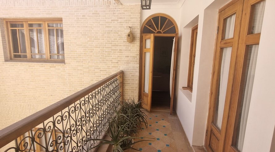 اجاره روزانه آپارتمان یک خوابه پنج دری واحد ۲ اصفهان