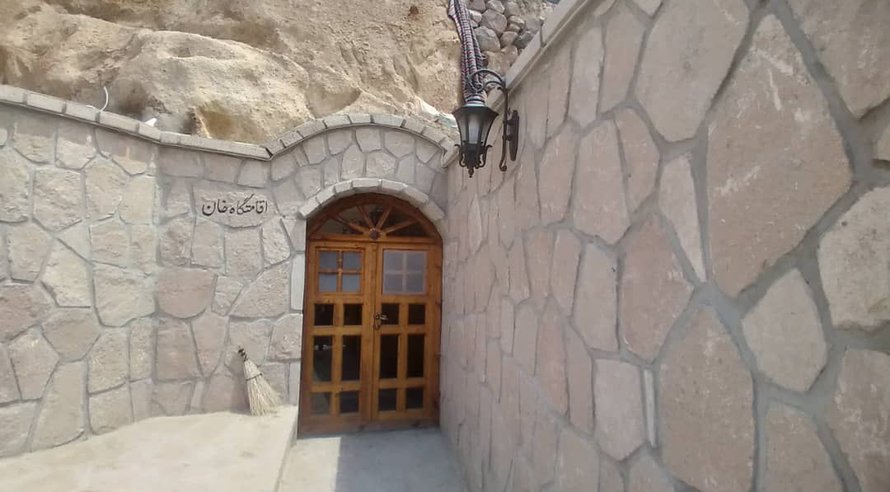 اقامتگاه سنتی صخره ای کندوان - واحد خان