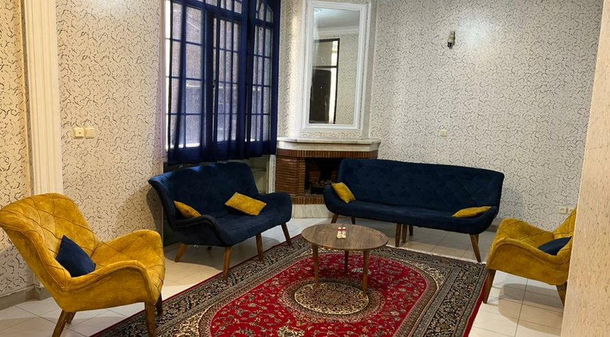 اجاره روزانه آپارتمان یک خوابه سبز سه جمهوری تهران