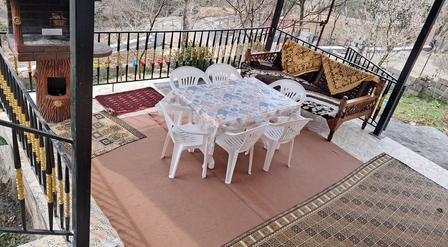 کلبه یک خوابه مامان افسانه