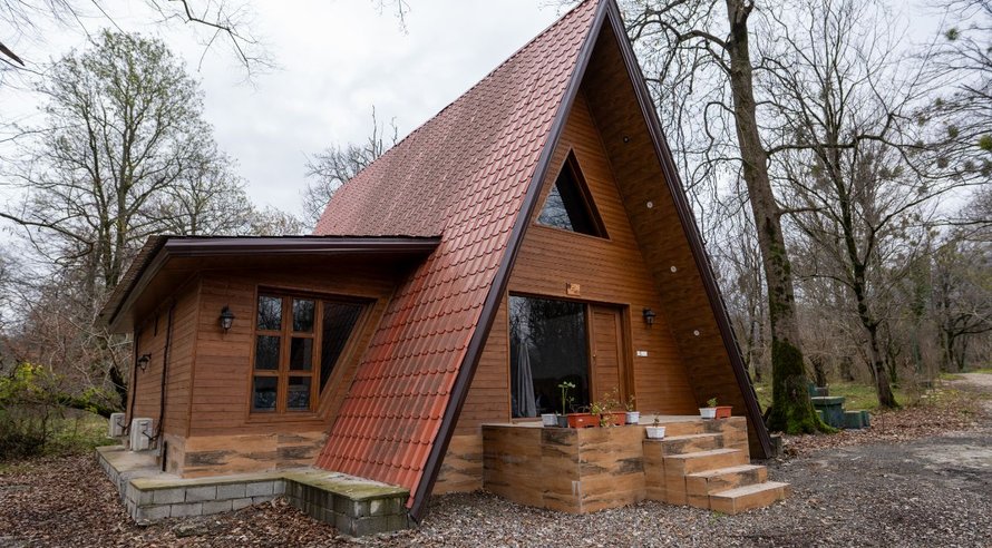 کلبه دوخوابه ساحلی سی سنگان