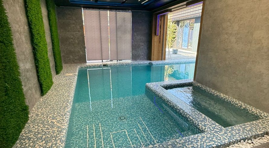 ویلا سه خوابه استخردار آبگرم نگین