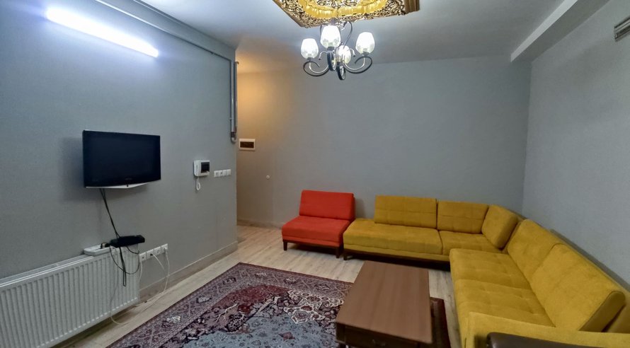 سوئیت یک خوابه ثمین