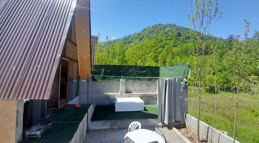 کلبه یک خوابه جنگلی لفور