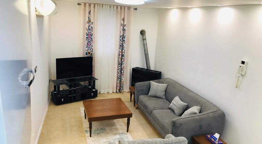 اجاره روزانه آپارتمان دوخوابه گلسرخ رشت