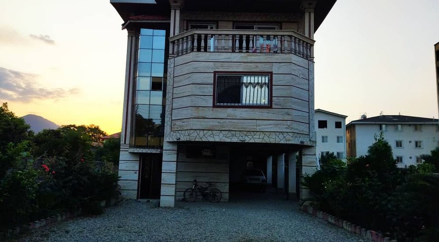 یک خوابه پوربخشیان ۱