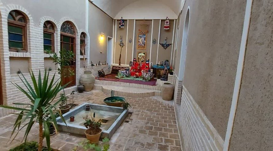 اجاره بوم گردی نارین قلعه نایین - واحد۱۰۲ نایین