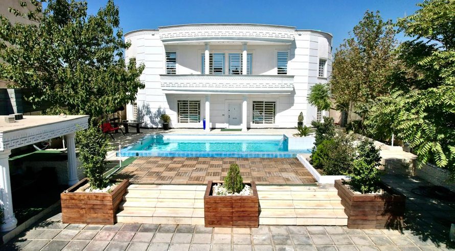 ویلا چهارخوابه استخردار دوبلکس عمارت تادو