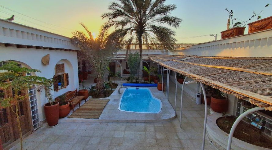 بوم گردی چهارخوابه استخردار خانه سلونی