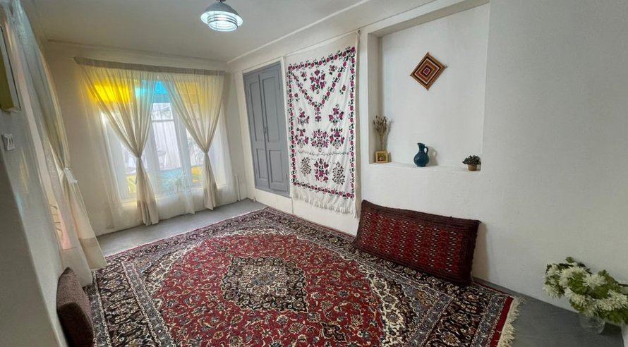 اقامتگاه سنتی خانه تاریخی هاشمی - واحد گل دخت