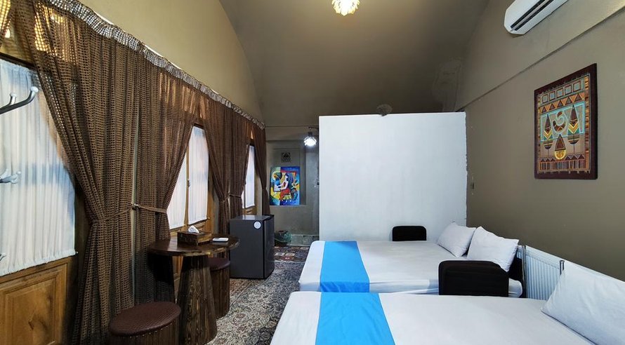 بوم گردی دلخش - واحد سنتی 105