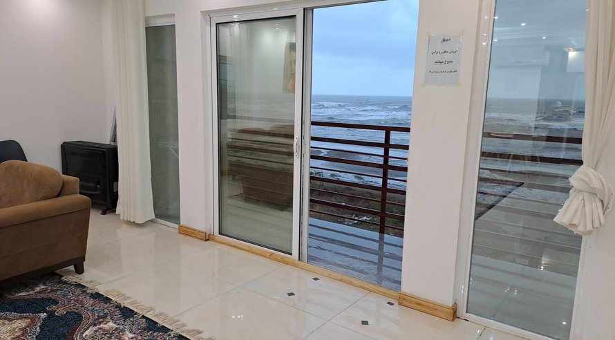 اجاره روزانه آپارتمان دوخوابه ساحلی دریائی ۱۴ محمودآباد