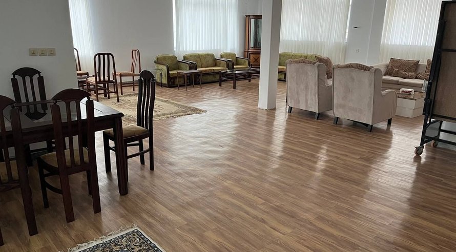 ویلا سه خوابه سبز قدیمی