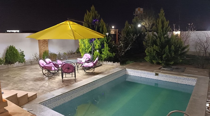 اجاره ویلا دوخوابه استخردار آبگرم سرشار 11 چهارباغ