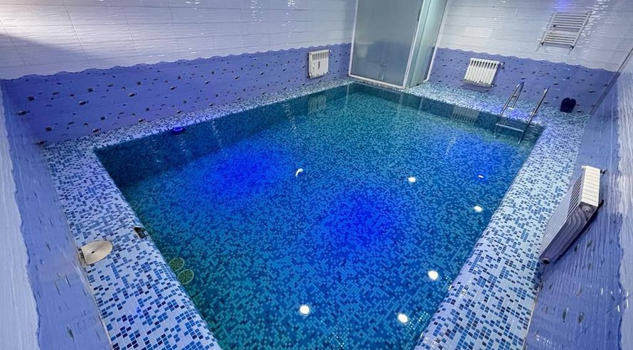 ویلا دوخوابه استخردار آبگرم سفید تمشک 30