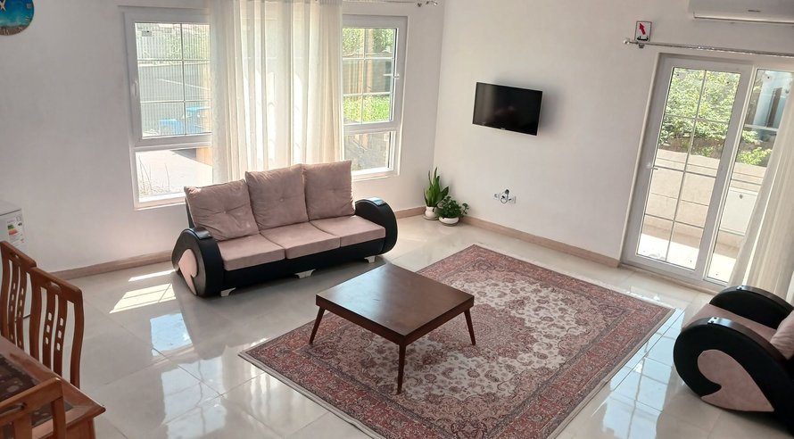 اجاره روزانه آپارتمان یک خوابه درخشان ۱ رشت