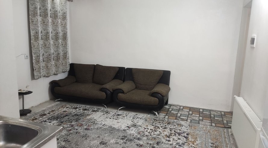 آپارتمان یک خوابه شاه چراغ ۵