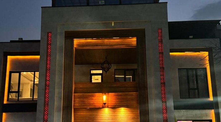اجاره ویلا چهارخوابه جکوزی دار عمارت سفید کردان