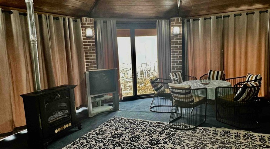 کلبه فلت شیشه ای لونا