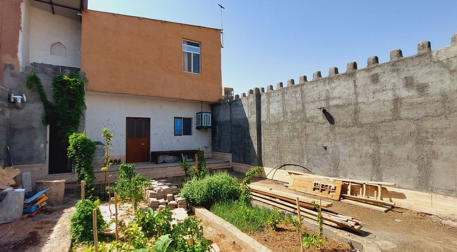 اجاره سوئیت شمس العماره - اتاق سه طاقچه اردستان
