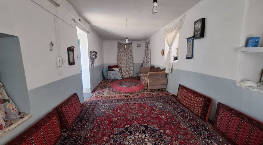 اقامتگاه سنتی چهارخوابه سلمانی بایزید بسطامی