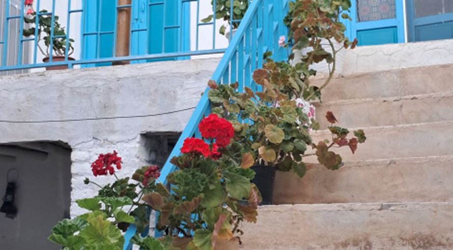 اقامتگاه سنتی چهارخوابه سلمانی بایزید بسطامی