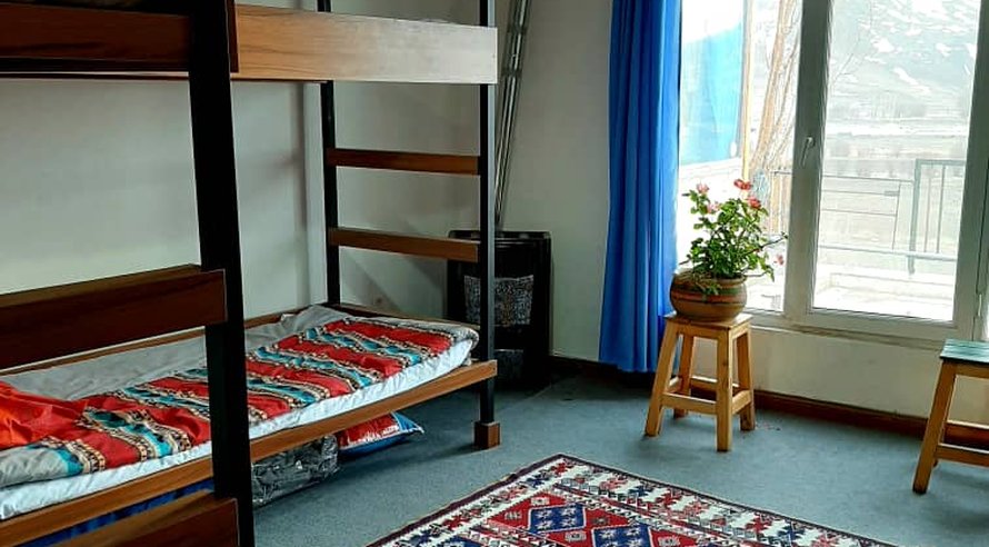 اجاره بوم گردی متا - واحد ایرسا فیروزکوه
