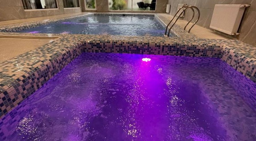 ویلا سه خوابه استخردار آبگرم باقرپور