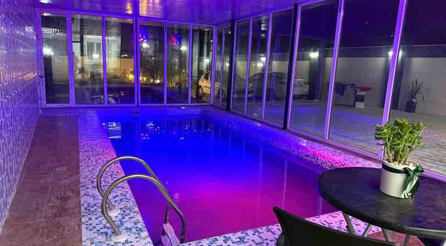 ویلا دوخوابه استخردار سرپوشیده آبگرم الماس