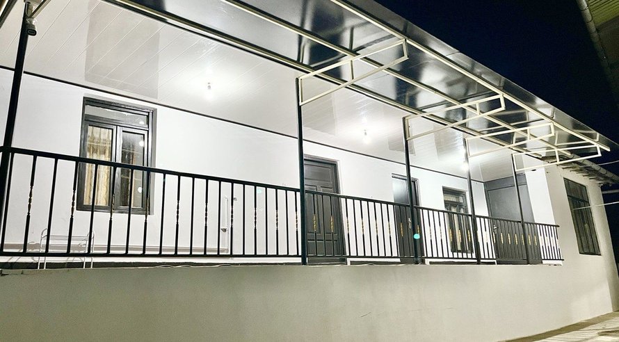 خانه سرای بهمن
