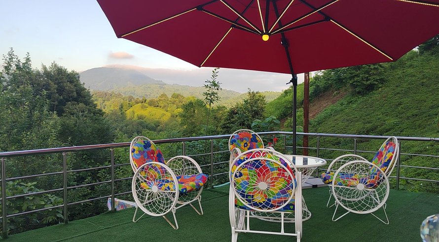 کلبه یک خوابه جنگلی سوئیسی وارش 1